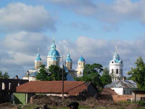 Рождество-Богородичный Коневский монастырь