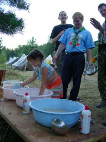 Юная помощница