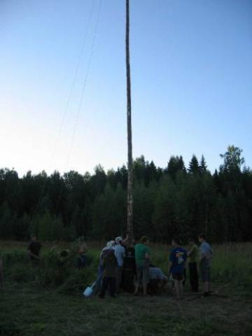 Вроде самая длинная мачта ...