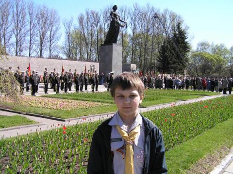 Илья Белов