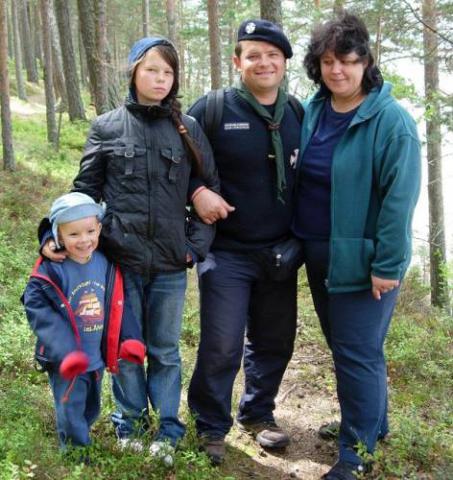 Всей скаутской семьёю