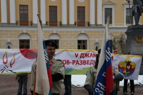 Парад и праздничный бивуак в Павловске 17