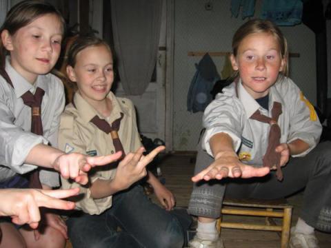 За игрой